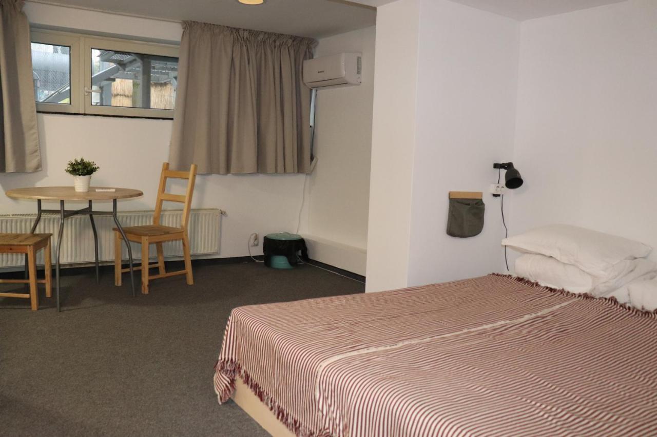Omega House Hotel Bucharest Room photo